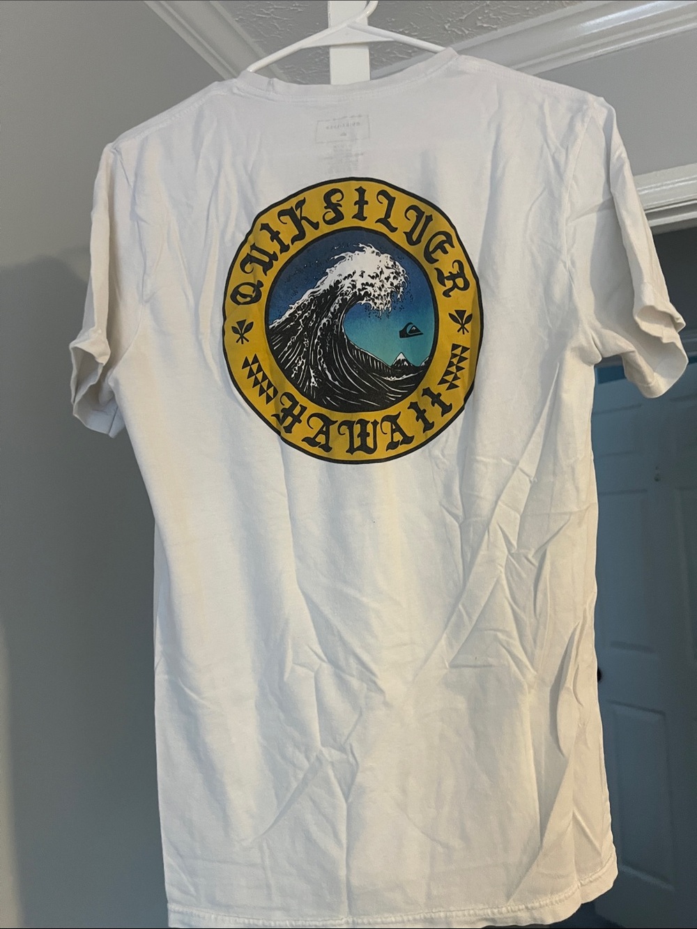Quiksilver White Short-Sleeve Graphic Tee with Yellow Logo - Picture 3 of 4